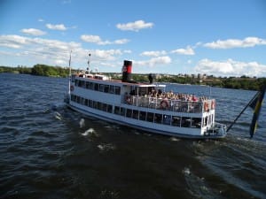 Von Stockholm nach Drottningholm auf dem Wasser