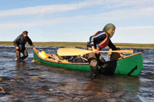 Wildnisschulen: 6 Kurse zum Überleben in der skandinavischen Natur